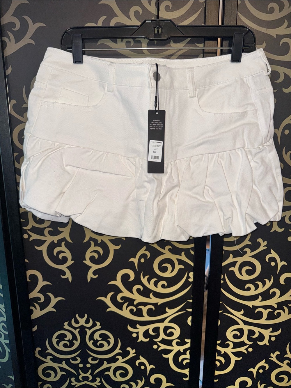 Fashion Nova White Ruffle Hem Skort